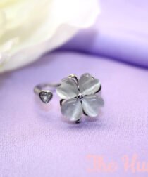 Alternative view of Opal White Clover, Fidget Jewelry