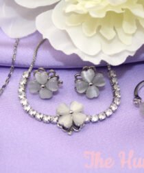 Opal White Clover, Fidget Jewelry
